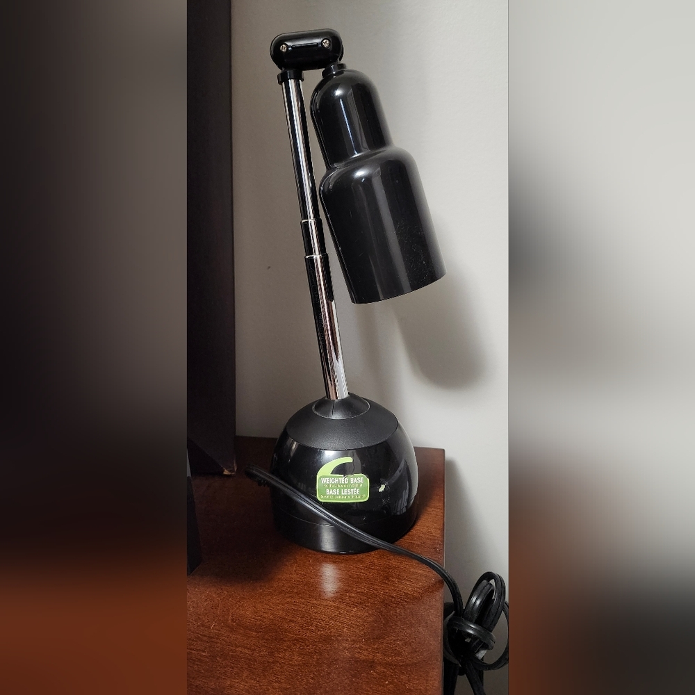 Ottlite weighted base table lamp